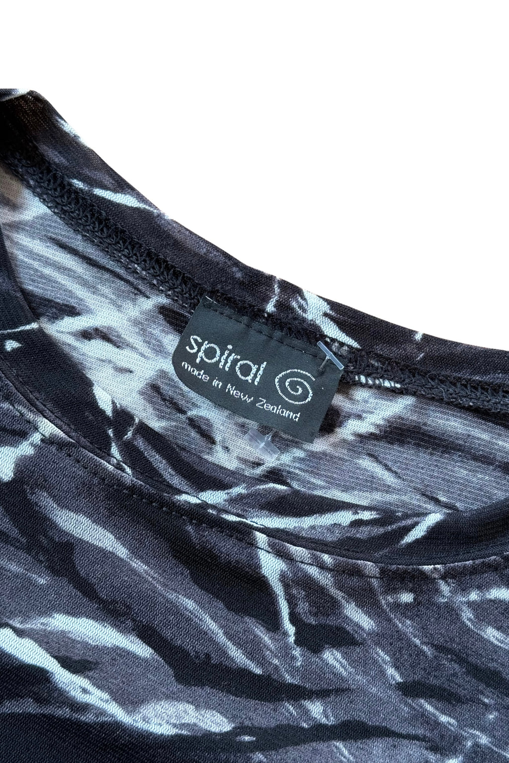Vintage Spiral 3/4 Sleeve Top