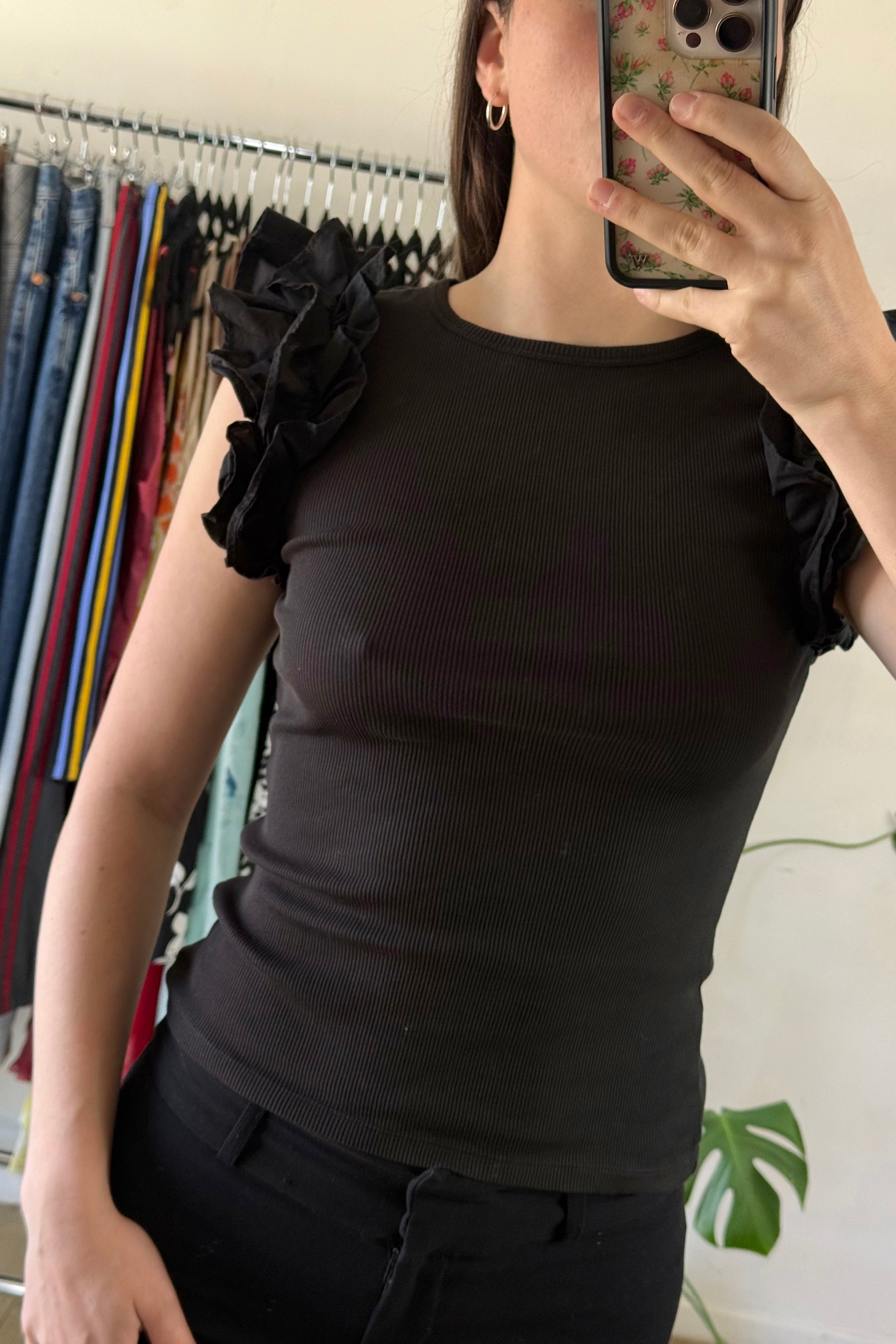 Black Ruffle Sleeve Tank┃Size XS