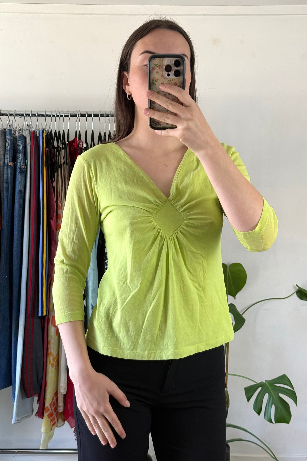 Green V Neck Top┃Size 10