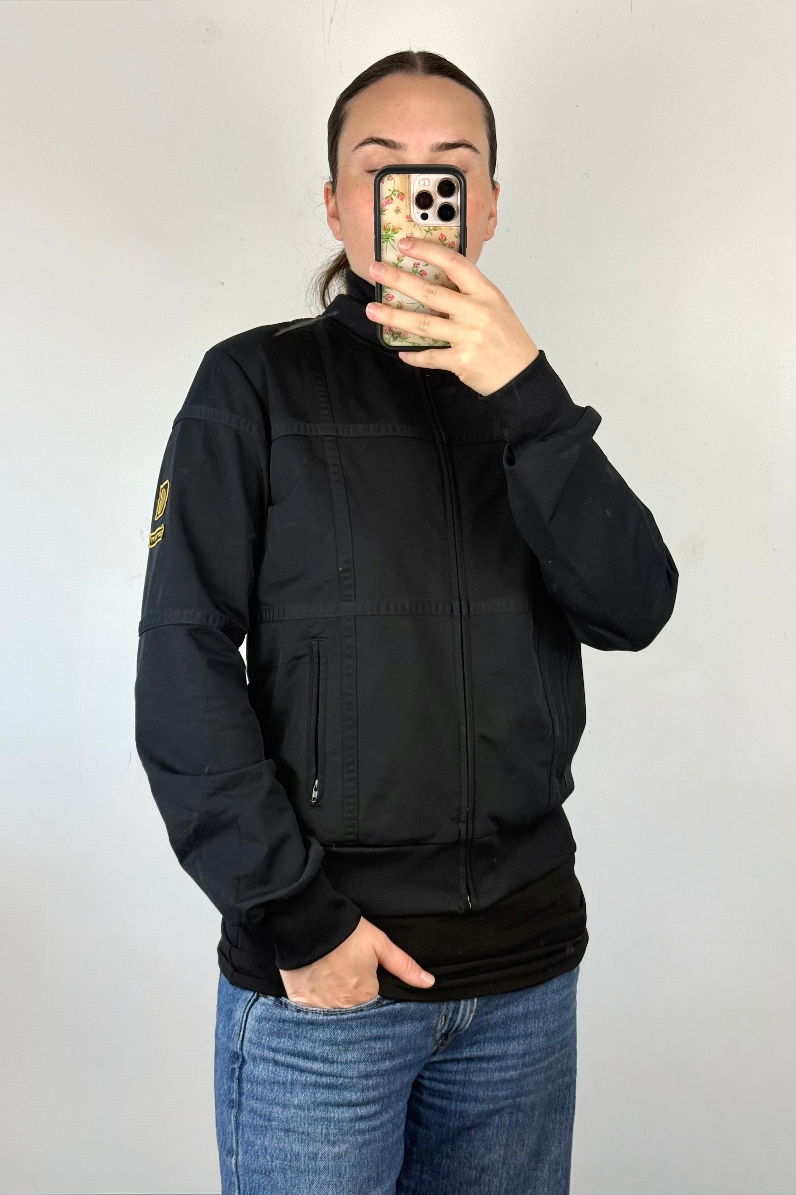 Black Carhartt Zip-up┃Size M
